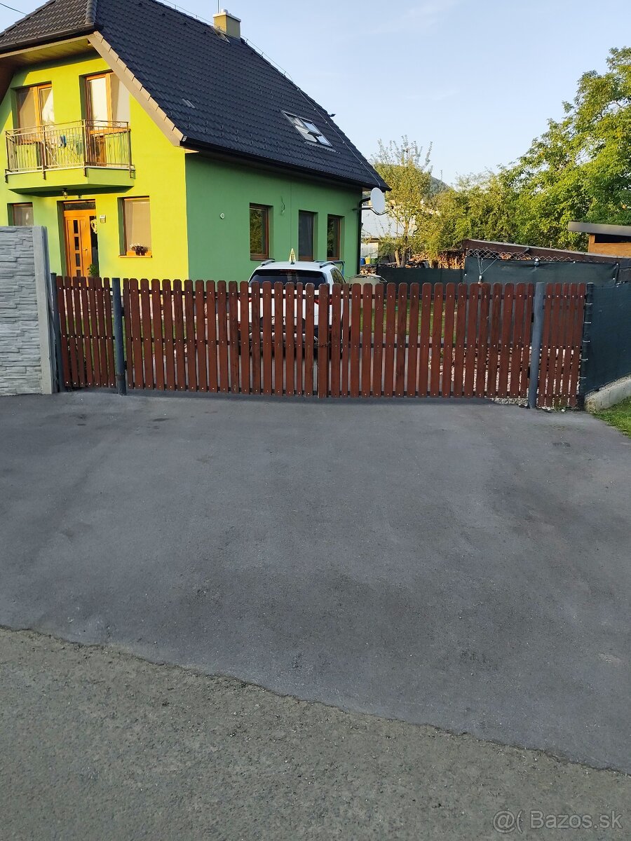Brána a bránka