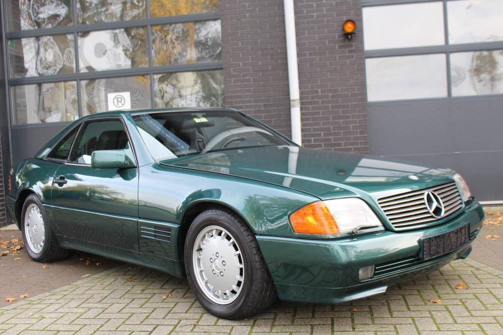 Mercedes-Benz SL 500 V8 Hardtop z roku 1989