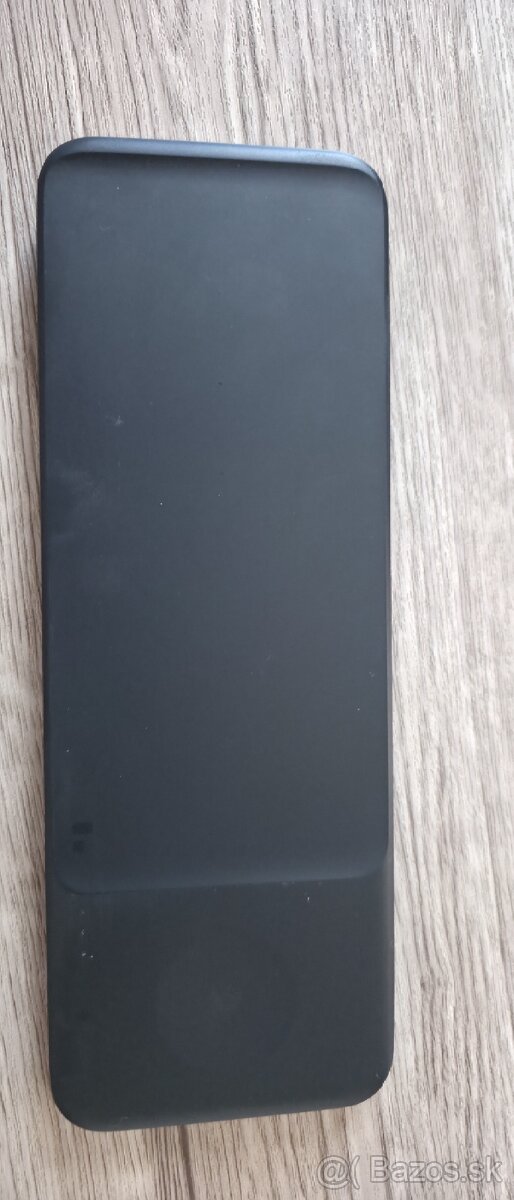 Predám multipozičnú bezdrôtovú nabíjačku Samsung.