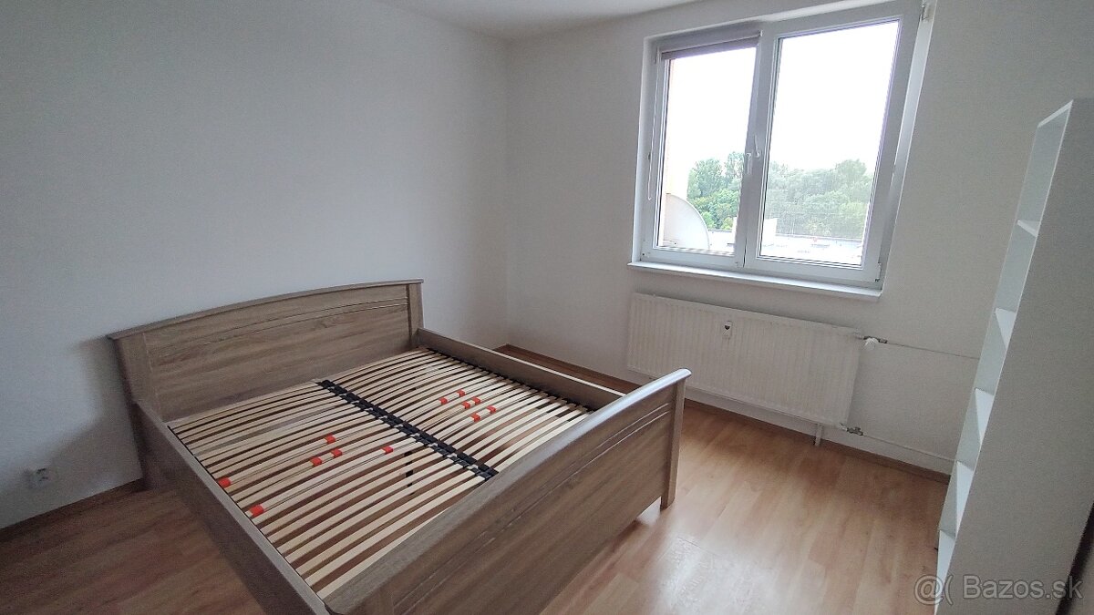 Prenajmem 3i byt v Trenčíne na Juhu