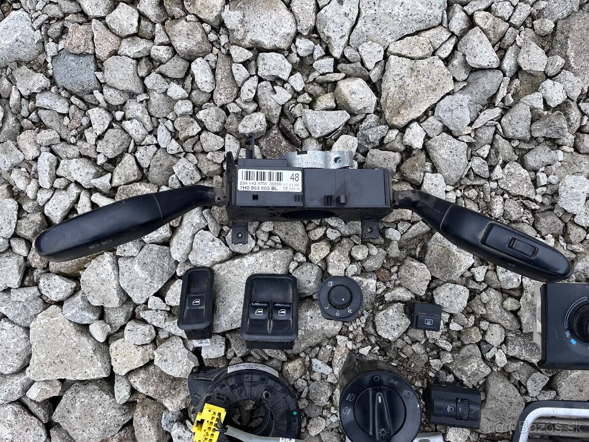 Škoda Fabia 2,Roomster vypínač okien, ovládač, páčky, budíky