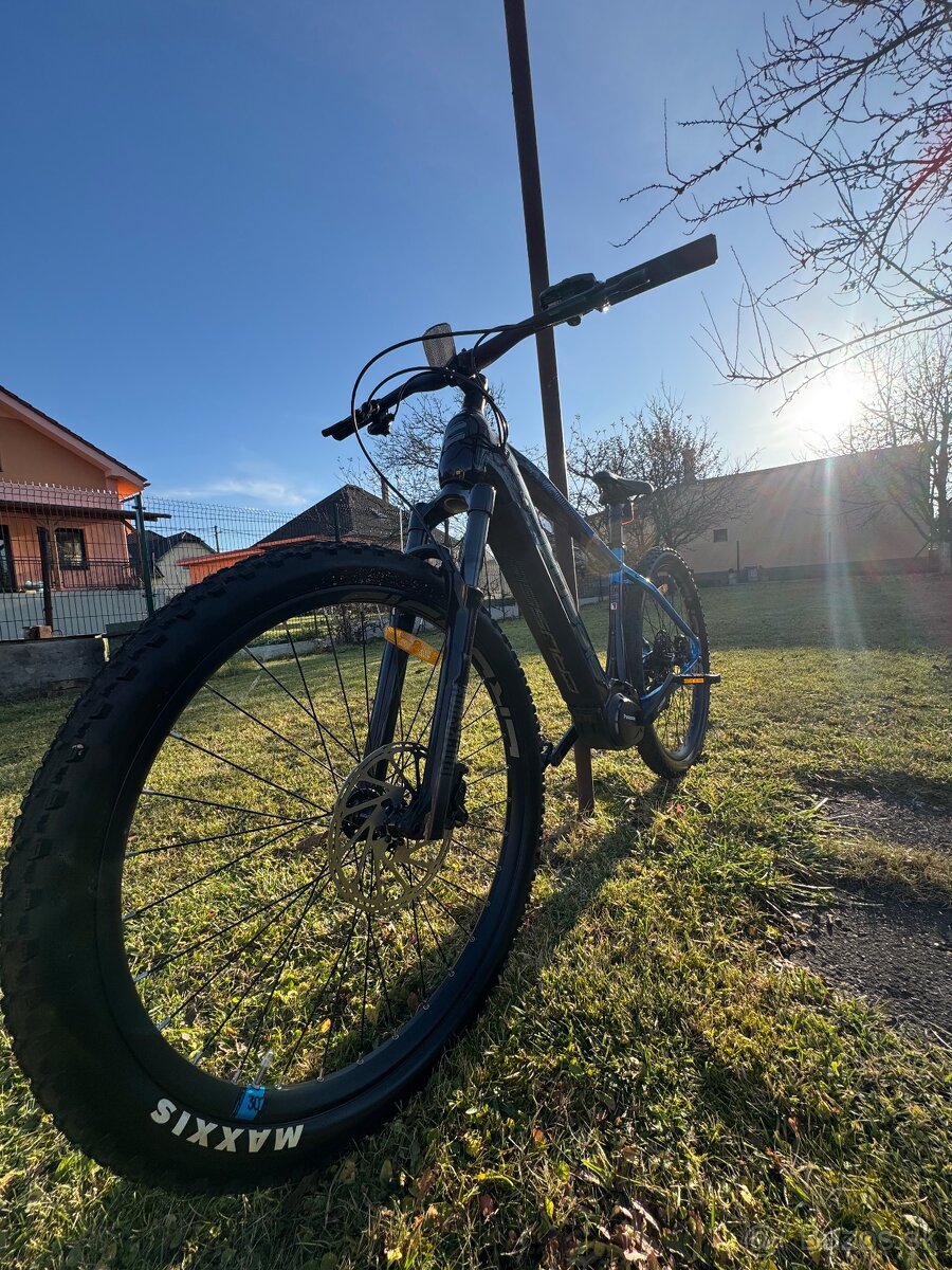 Elektrobicykel Crussis