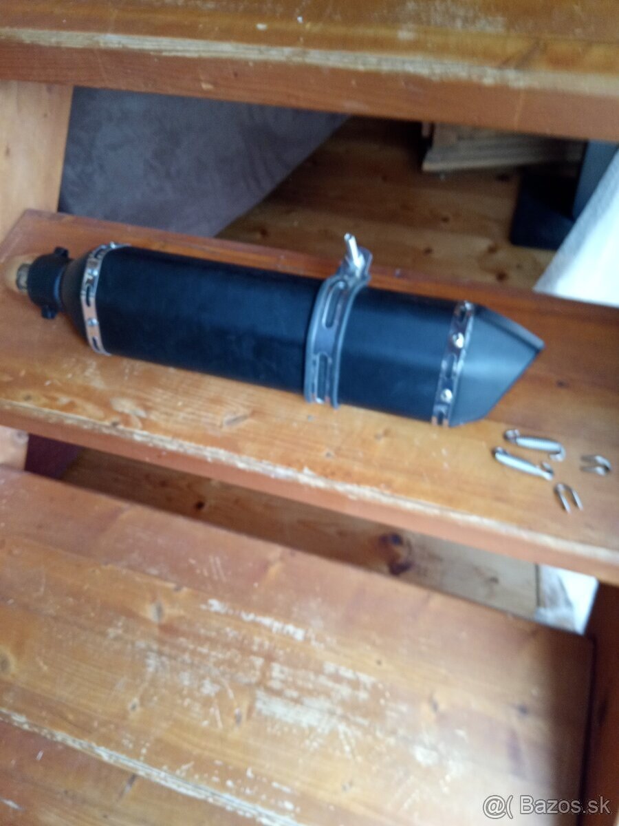 Predám výfuk replika akrapovič