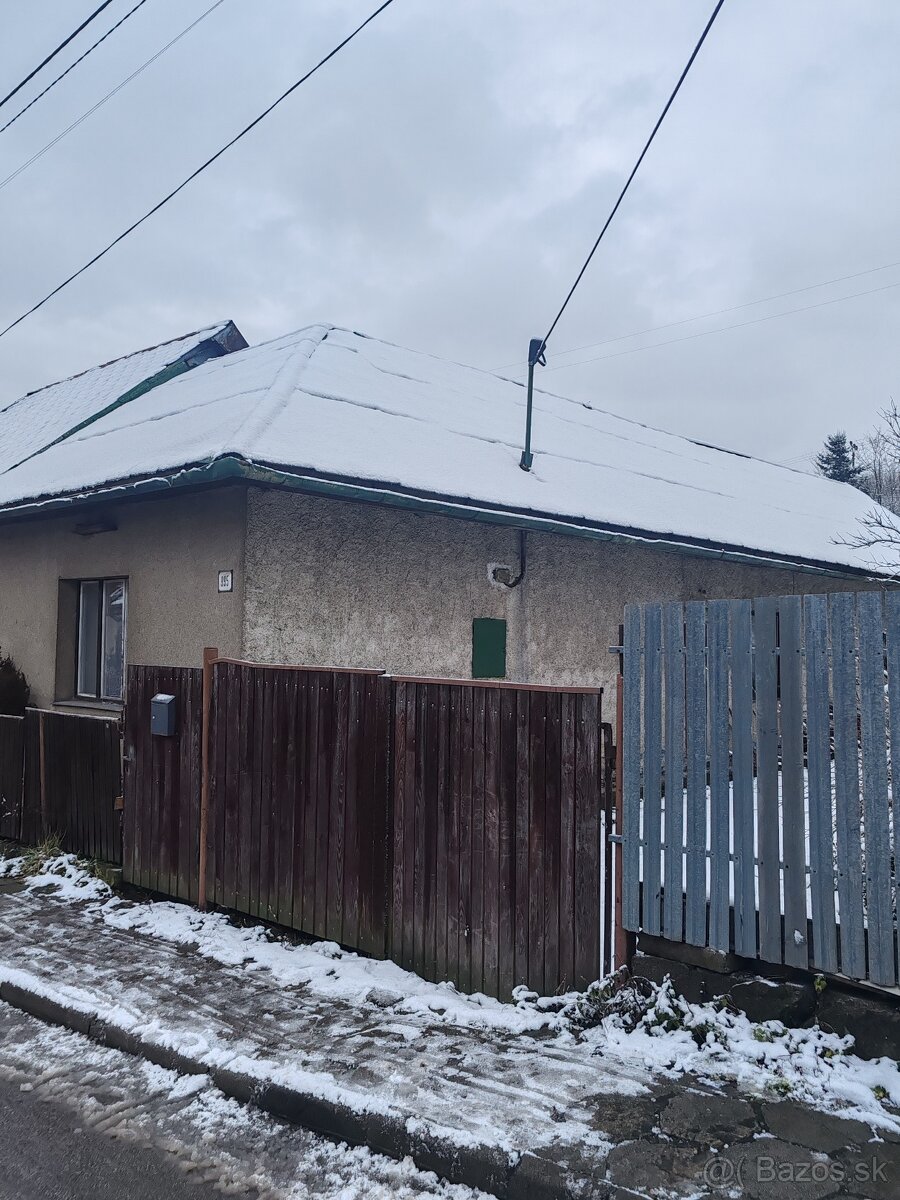 Rezervovaný.Na predaj rodinný dom v Dobšinej