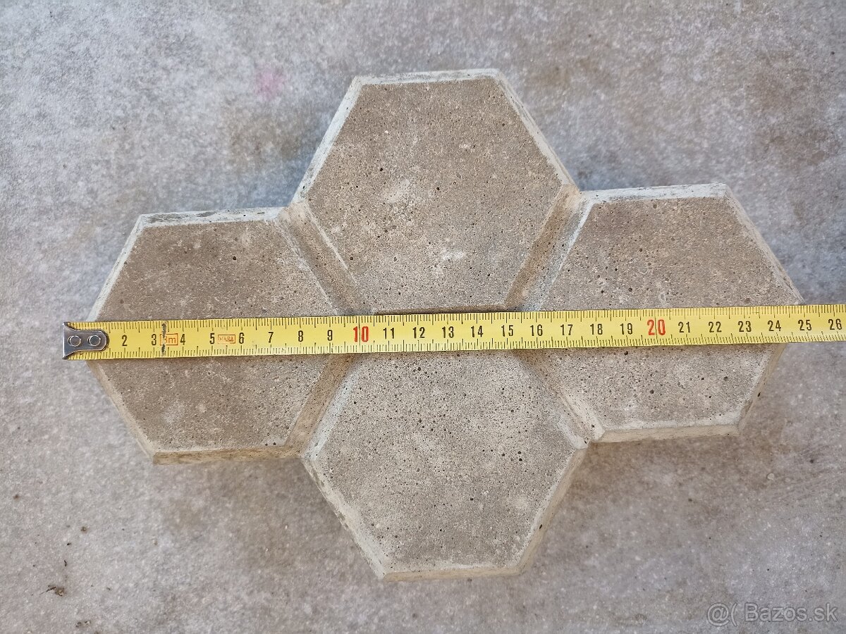 Kúpim zámkovú dlažbu