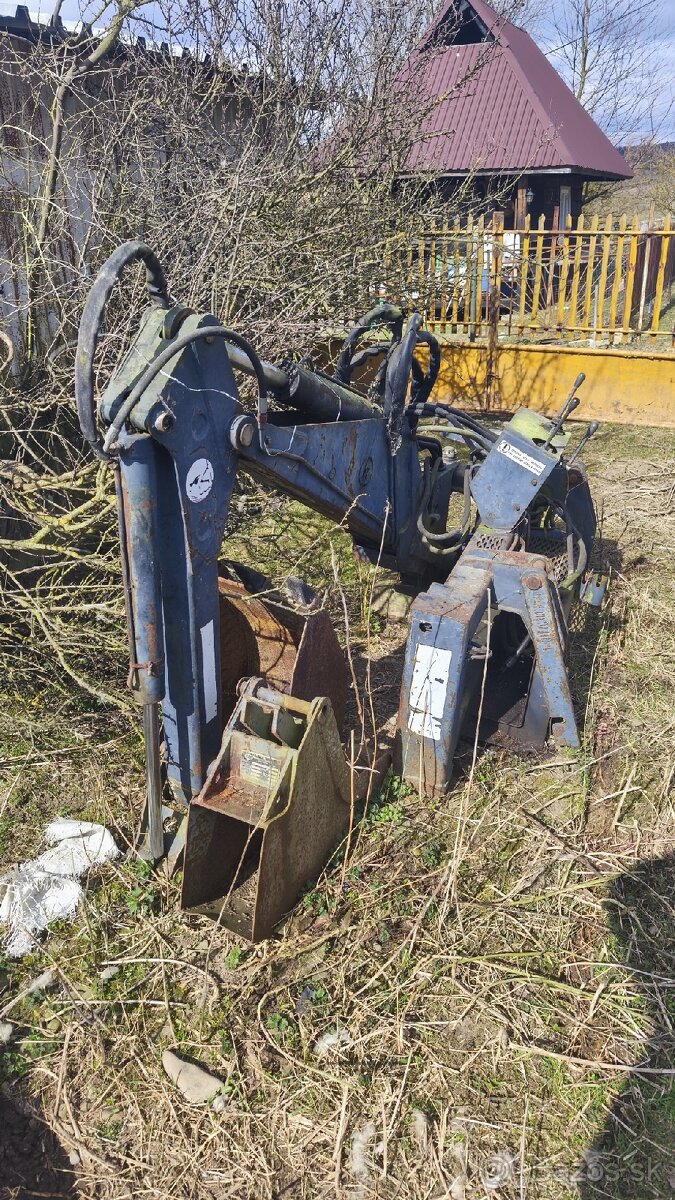 Podkop na Locust 750, unc