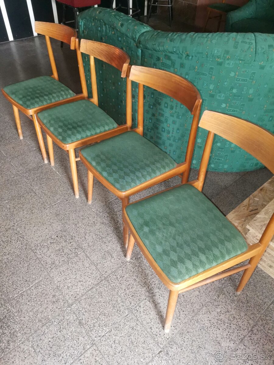 Staré stoličky