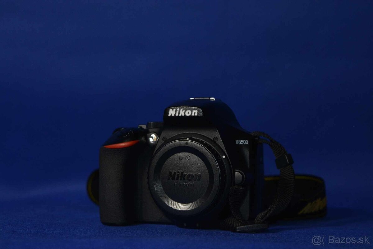Zrkadlovka Nikon D3500 +objektív Nikkor 18-55mm+2x batéria