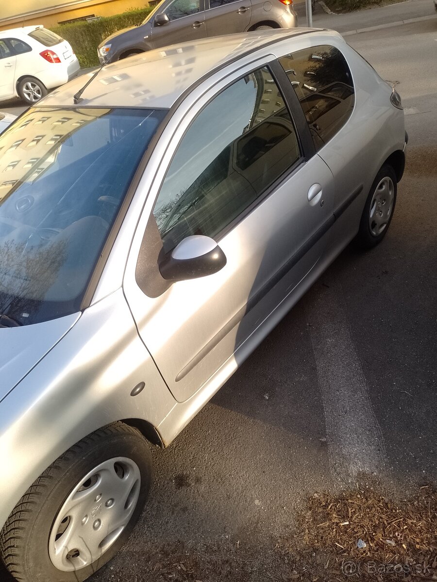 206 sport 3 dverové benzin
