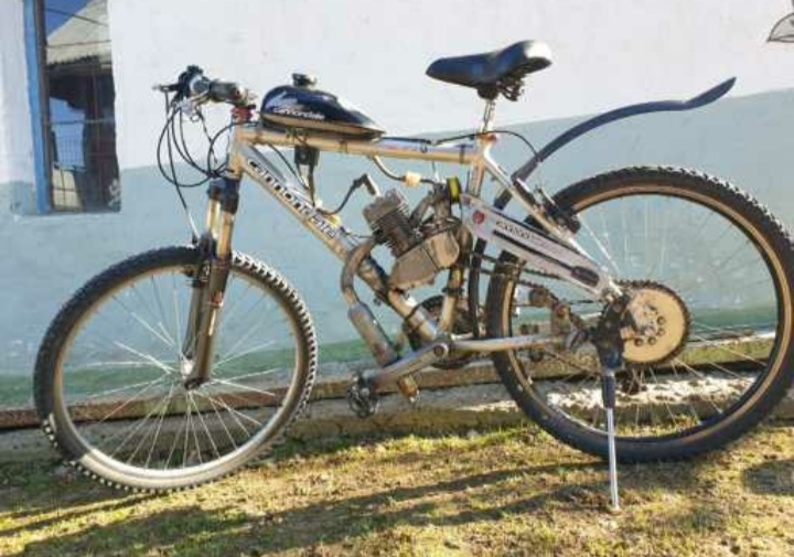 Horsky bicykel s motorom ccm 80