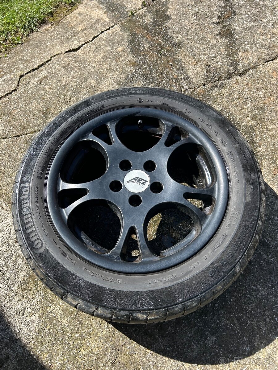 elektrony AEZ R15, pneumatiky Hankook