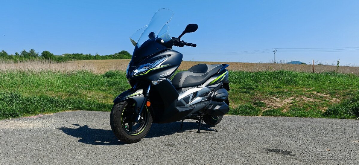 Kawasaki J300
