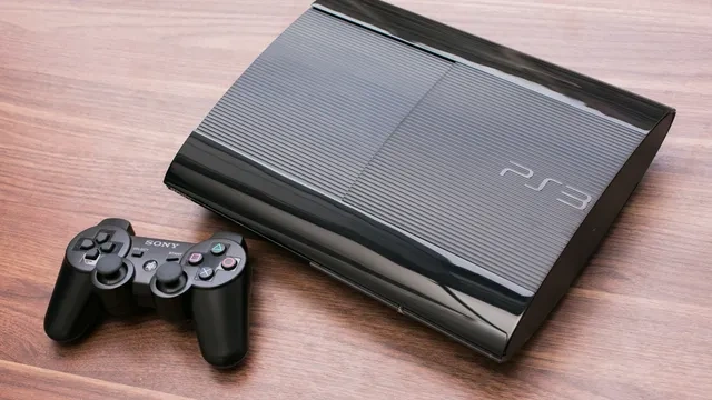 Playstation 3 super slim / ps move 2x ovladac / kamera / hry