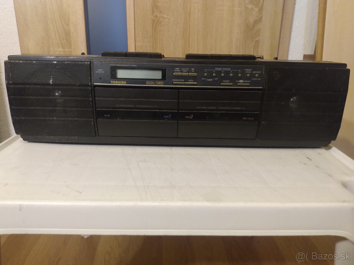 magnetofon toshiba