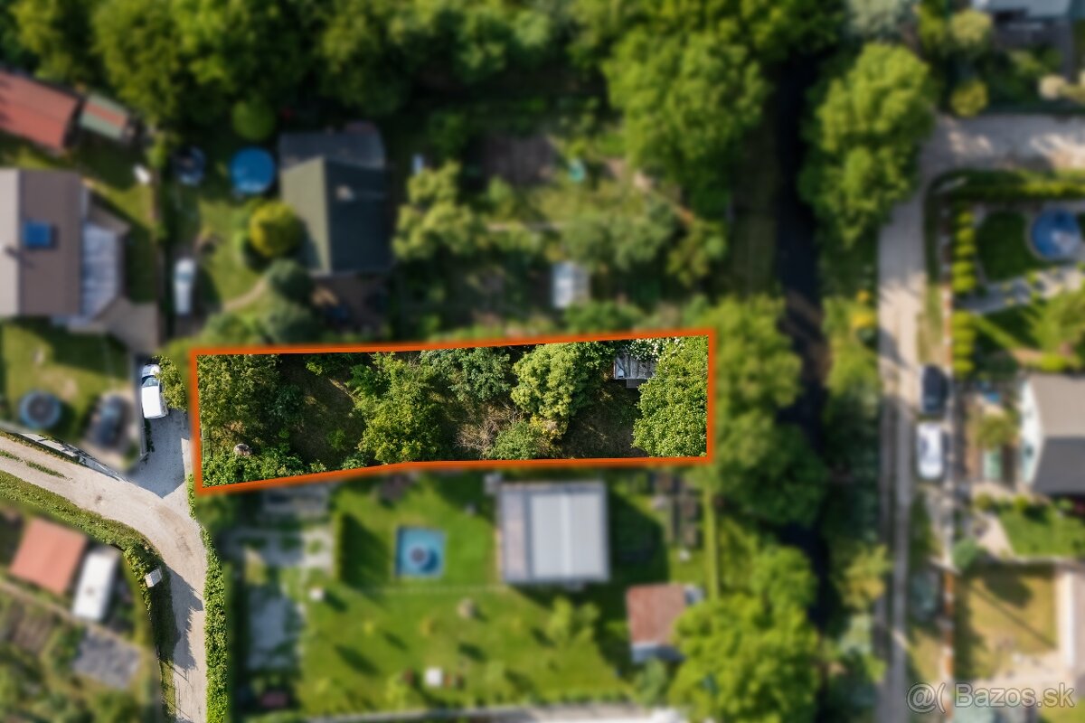 Predaj - slnečná záhrada 399 m2, Seňa - Ke okolie