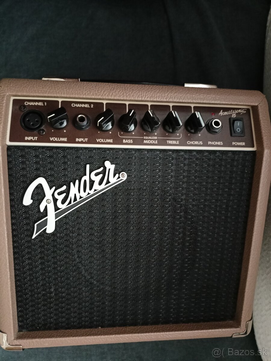Predám gitarové combo - Fender Acoustaconic 15