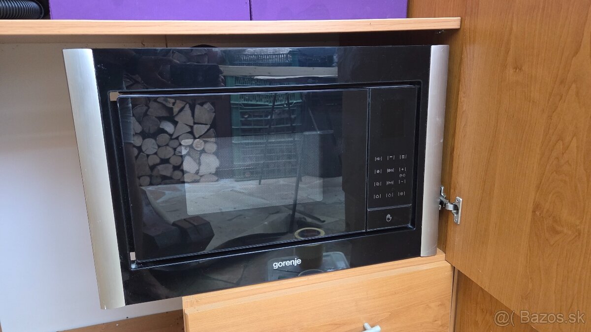 Gorenje BM6340 AX Mikrovlná rúra