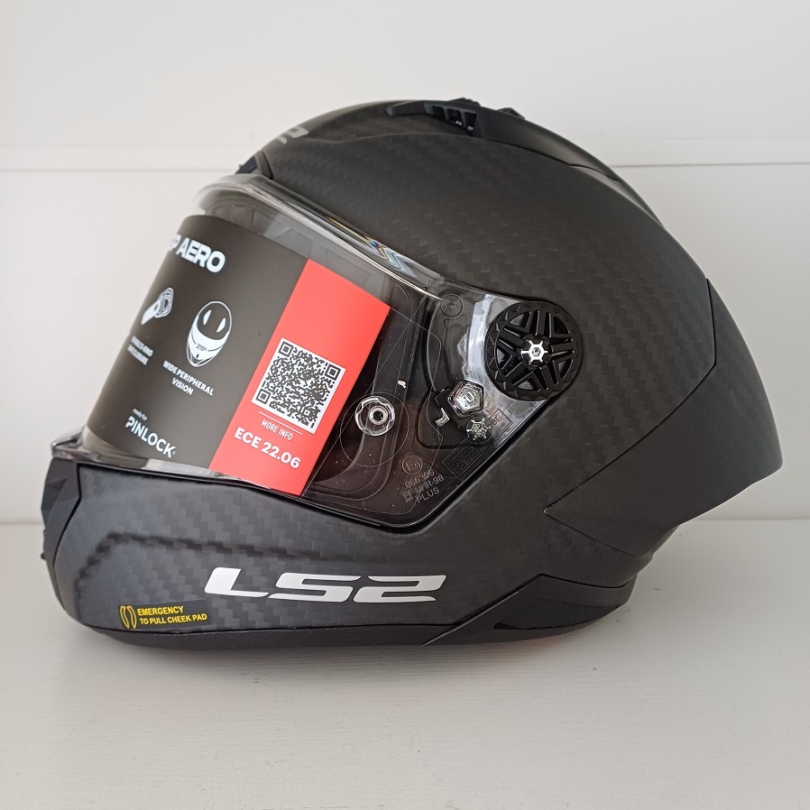 Silniční přilba LS2 Thunder GP AERO Carbon