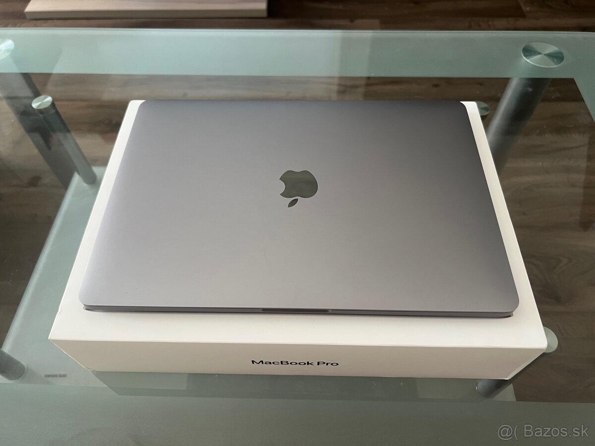 Apple M2 MacBook Pro 13 2022