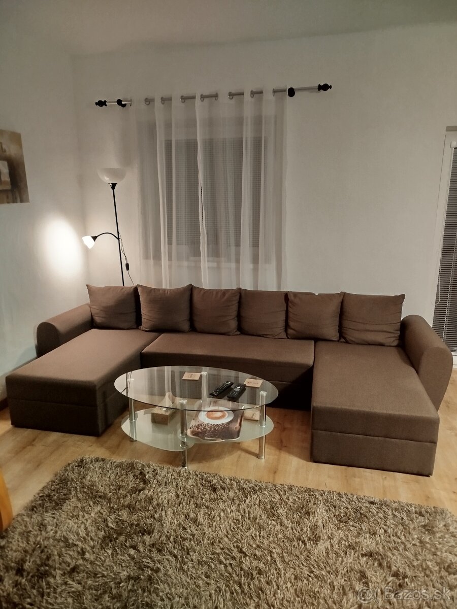 Predám krásnu sedačku v tvare U..