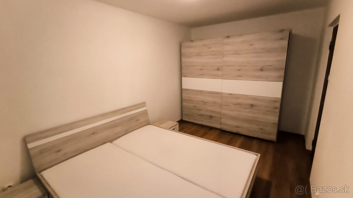 PRENÁJOM - 3-izb. byt - Martin - Ul. Mazúra - Ľadoveň