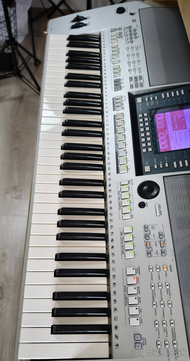 Predám Yamaha PSR-S710