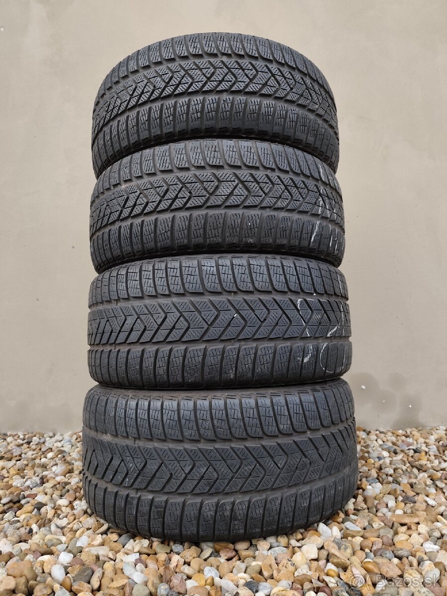 Zimné pneu 235/40R18 + 255/35R18 Pirelli
