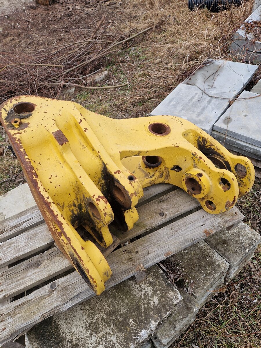 Kozlik komatsu wb 93 r5