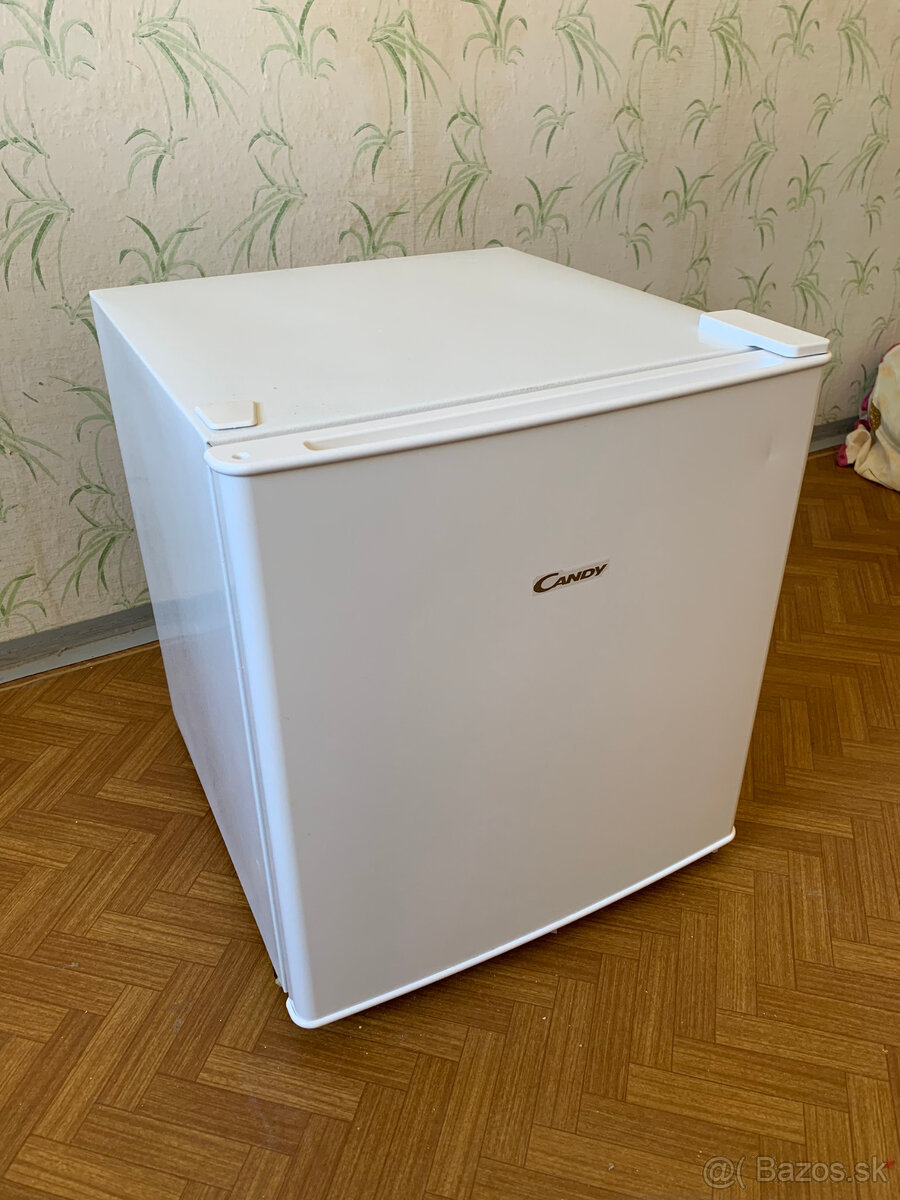 chladnička CANDY CHASD4351EWC