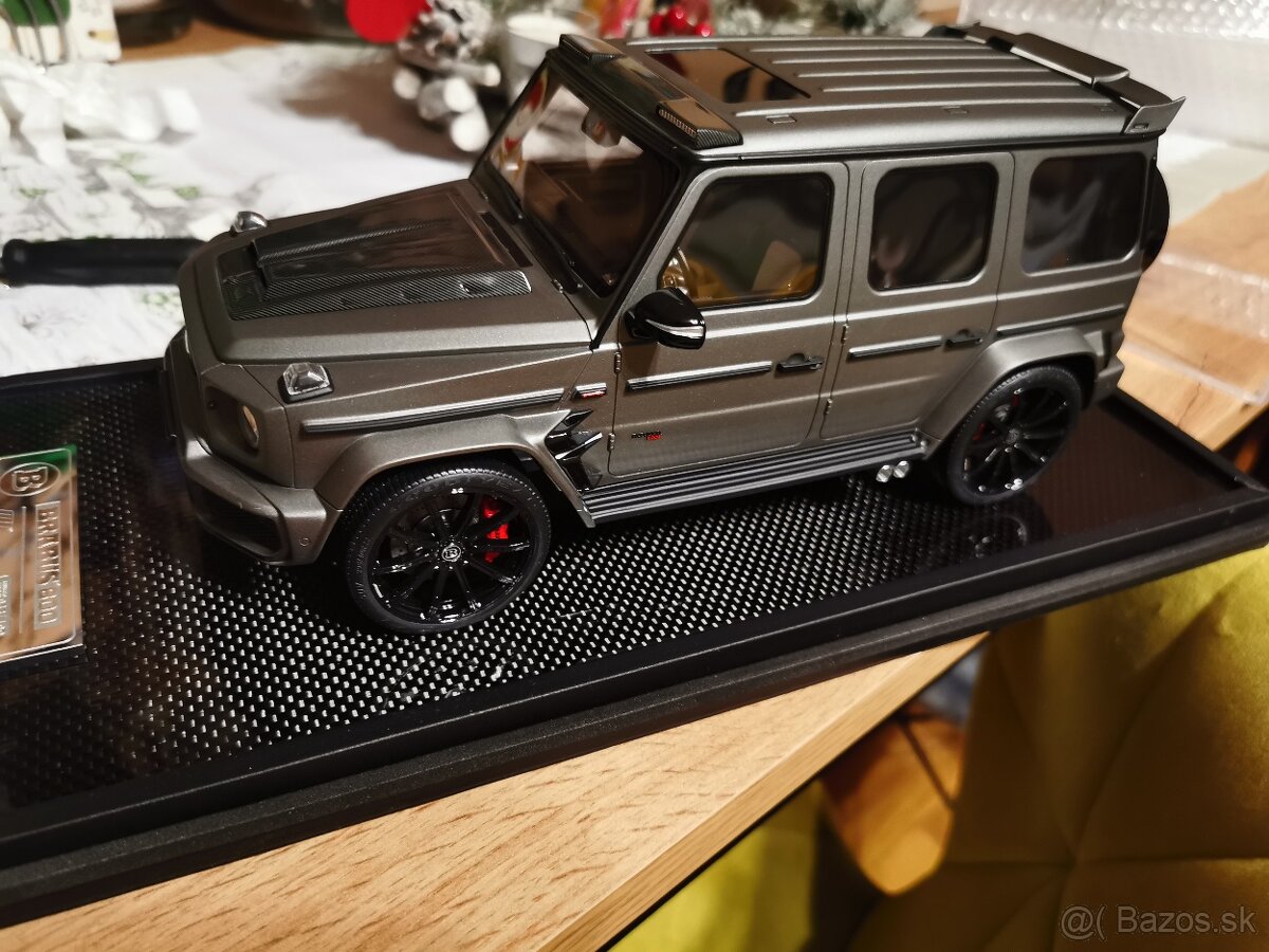 Model auto mercedes benz G brabus 800 1:18 motorhelix