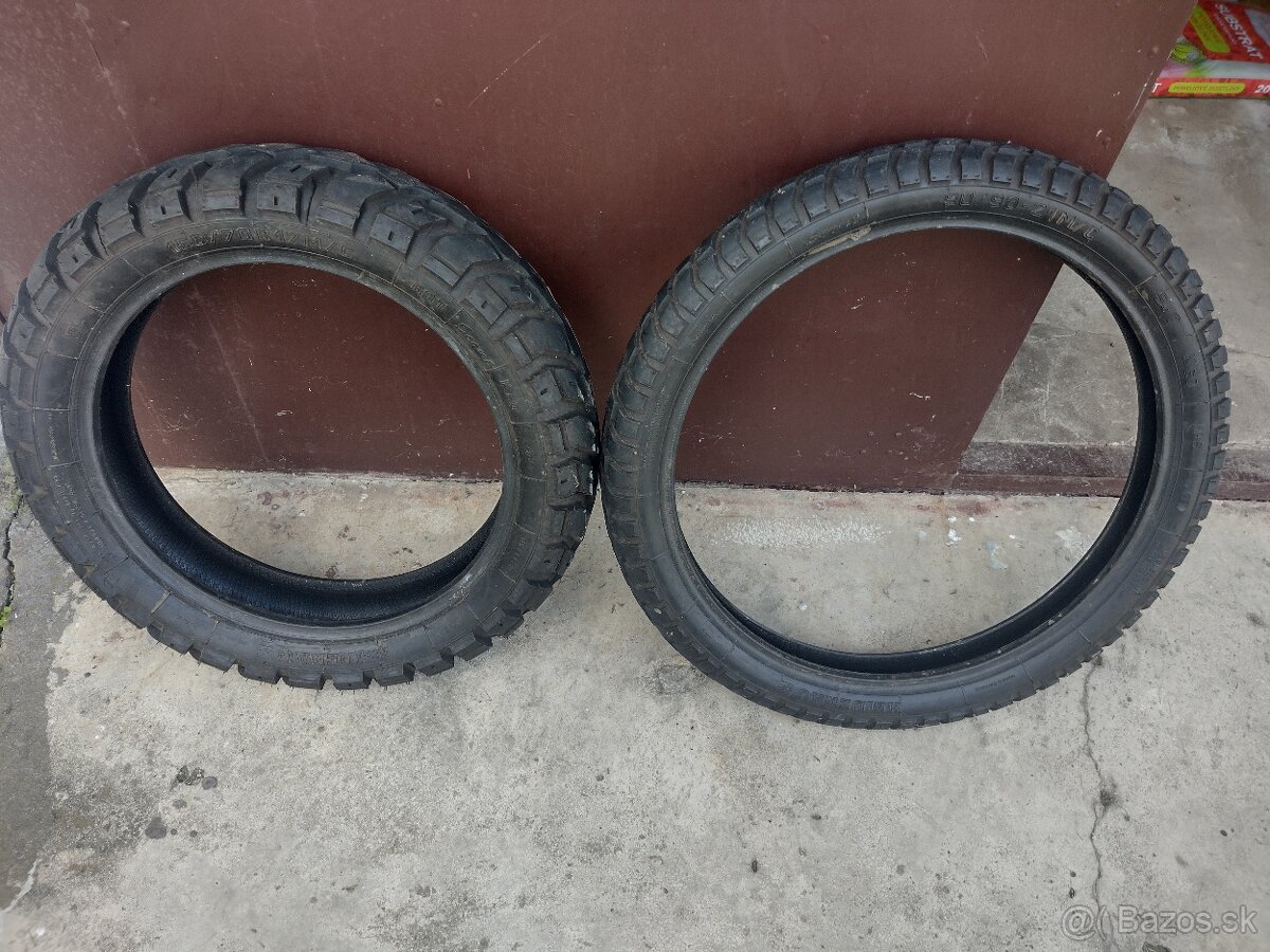 Moto pneu