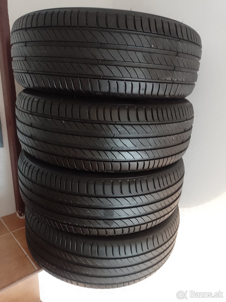 Michelin Primacy 4 225/60 R17 99V
