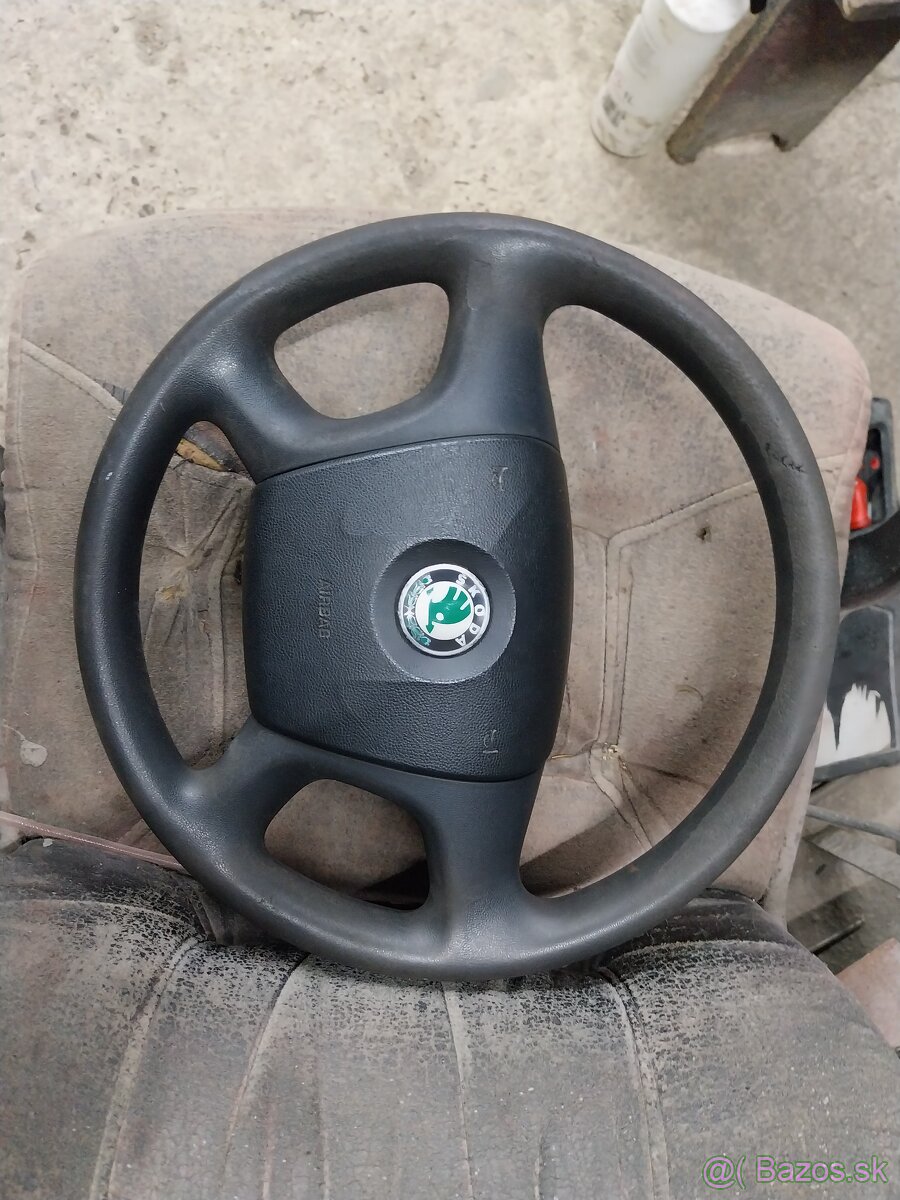 Octavia 2 volant