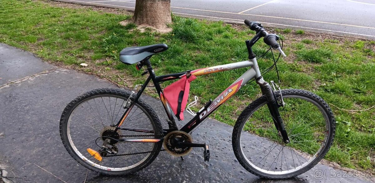 Používaný horský bicykel pre teenagera