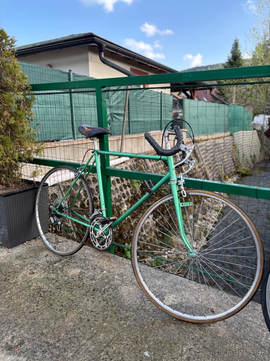 Favorit na predaj