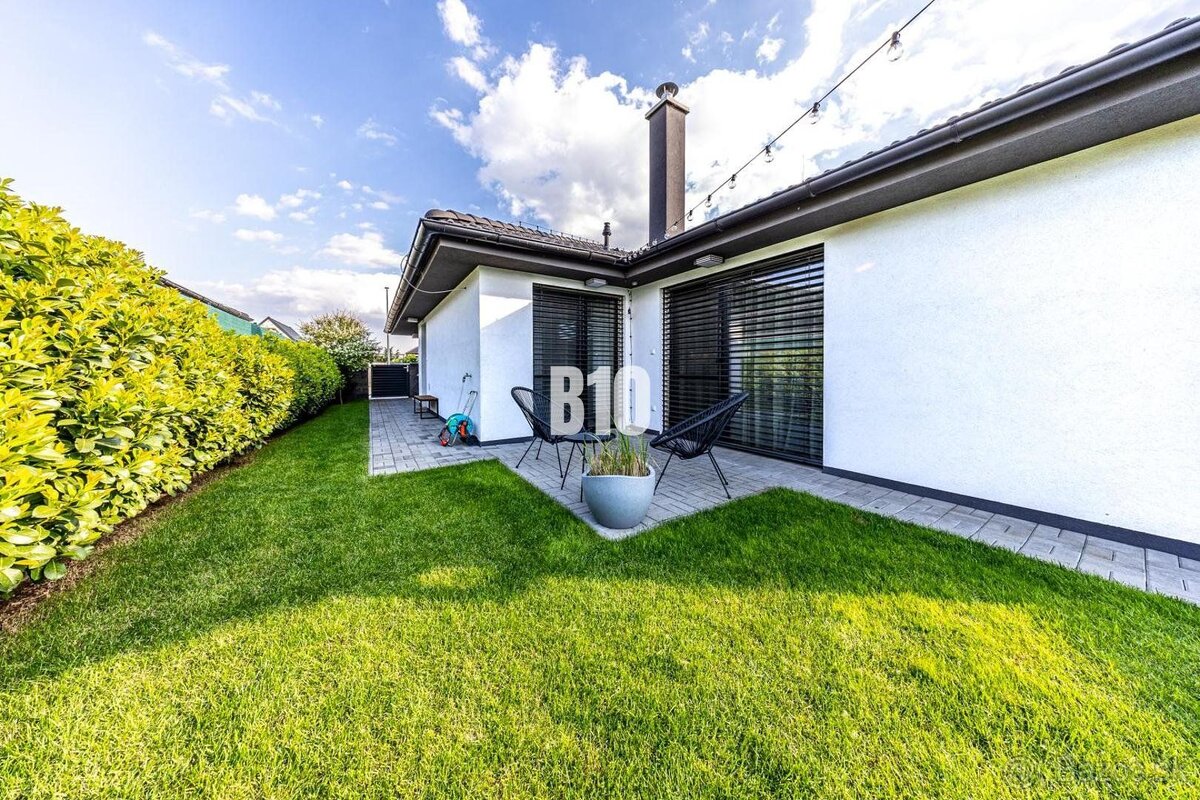 4 IZBOVÝ BUNGALOV PRIPRAVENÝ NA SŤAHOVANIE SA - SLOVENSKÝ GR