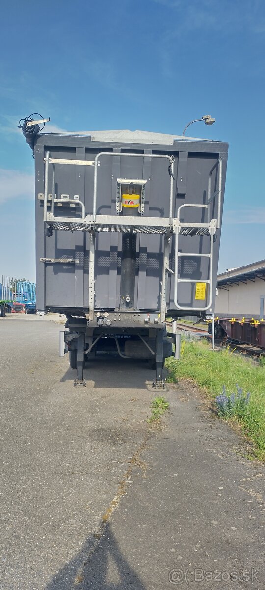 Sklopný agro návěs, návěs na sypké materiály, hliníkový návě