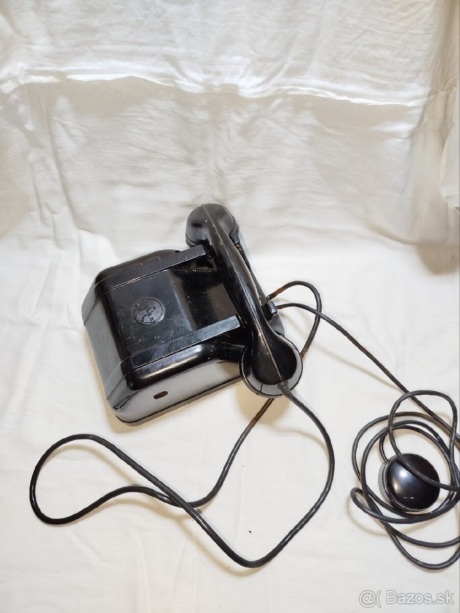 Telefon bakelit
