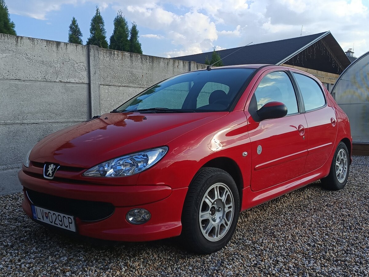Peugeot 206 1.4 benzín r.v. 2008 112tis km