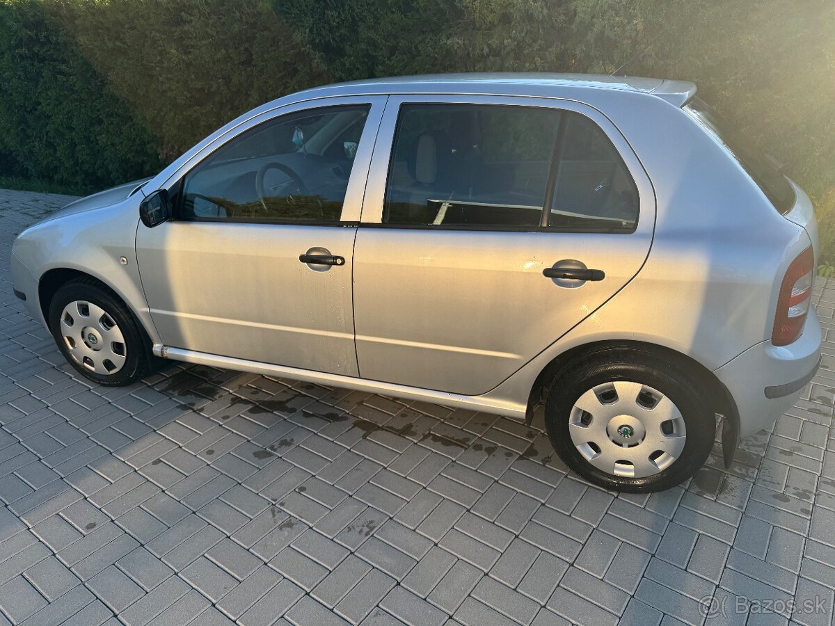 Predam SKODA FABIA 1.2 r.v. 2003