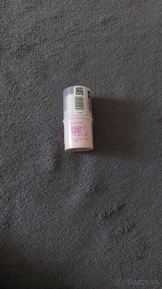 Rozjasňujúca tyčinka pod oči