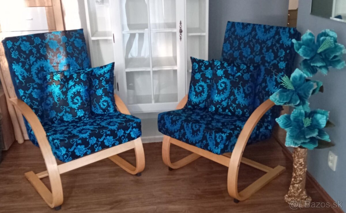 Set: kresla plus skrine