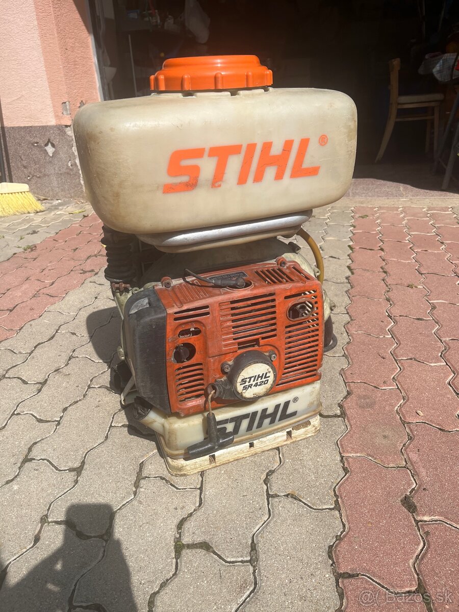 Postrekovač, rosič Stihl SR 420