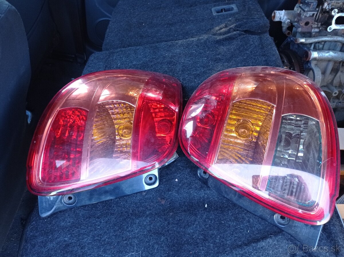 Suzuki SX4 zadné svetlá