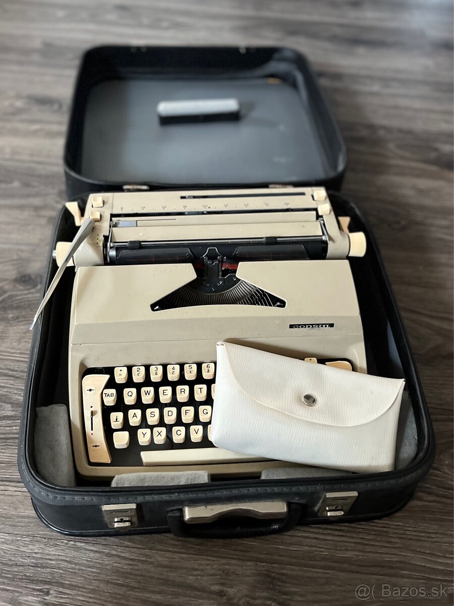 Písací stroj Consul 222.1