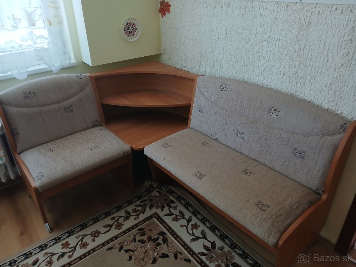 Kuchynská rohová lavica