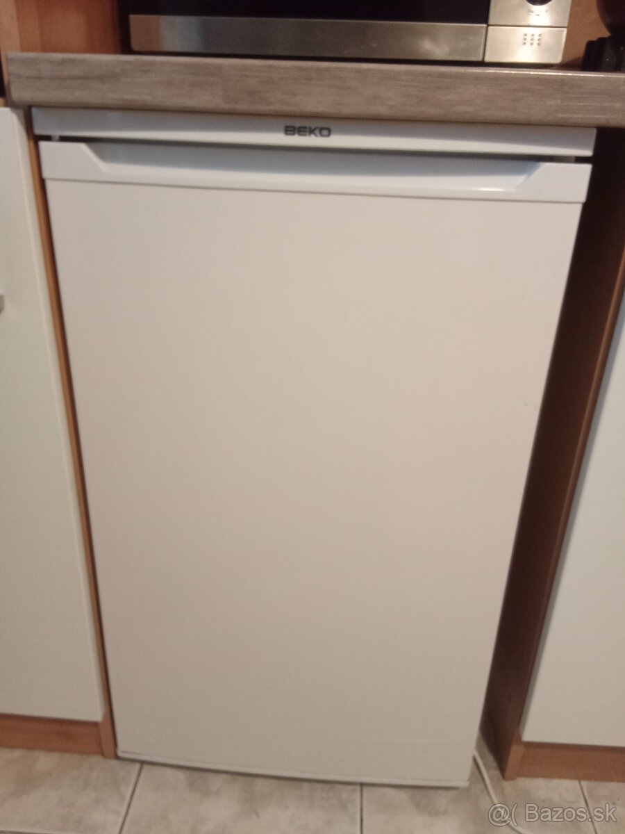 Malá chladnička zn. BEKO