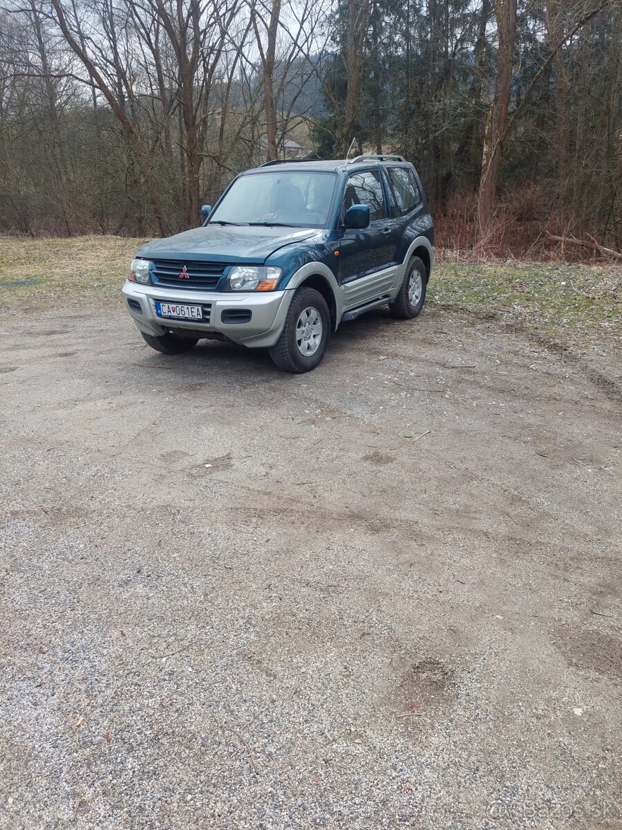 Mitsubishi pajero