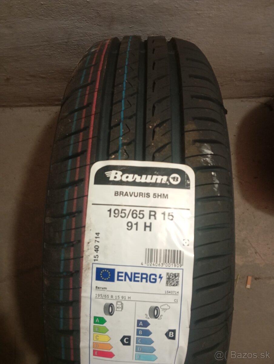 Gumi a elektroni