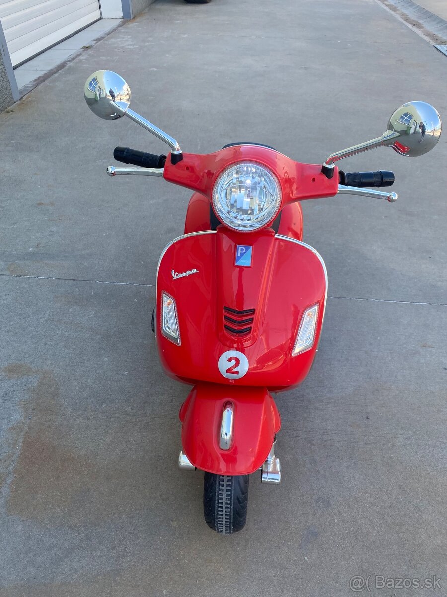 Elektricky detsky skuter Vespa